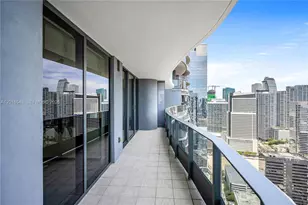 1000 Brickell Plaza, Miami, FL 33131 - Photo 12