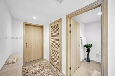 1000 Brickell Plz #4601, Miami, FL 33131 - Photo 24