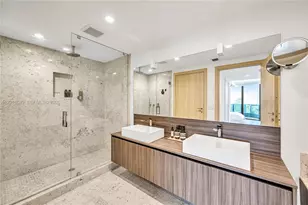 1000 Brickell Plaza, Miami, FL 33131 - Photo 36