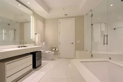18555 Collins Ave #4605, Sunny Isles Beach, FL 33160 - Photo 22