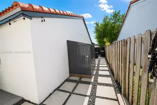 17601 SW 138th Ct, Miami, FL 33177 - Photo 24