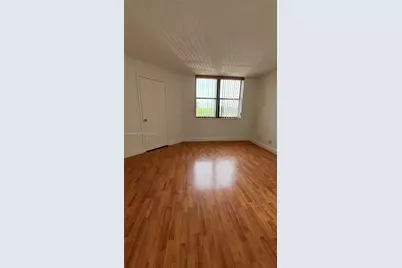 216 Lake Pointe Dr #223, Oakland Park, FL 33309 - Photo 8
