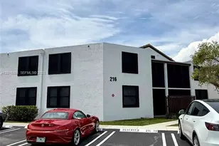 216 Lake Pointe Dr, Oakland Park, FL 33309 - Photo 20