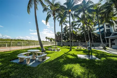 6301 Collins Ave #1102, Miami Beach, FL 33141 - Photo 32