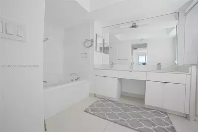 6301 Collins Ave #1102, Miami Beach, FL 33141 - Photo 18
