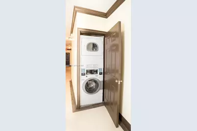 53 NE 49th St #4, Miami, FL 33137 - Photo 6