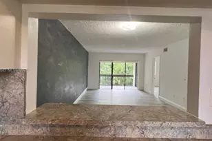 8885 Fontainebleau Blvd, Miami, FL 33172 - Photo 4