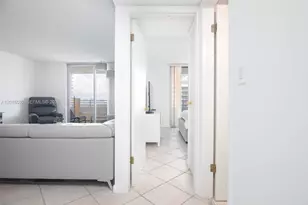 5555 Collins Ave, Miami Beach, FL 33140 - Photo 38