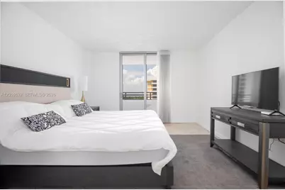 5555 Collins Ave #14U, Miami Beach, FL 33140 - Photo 34