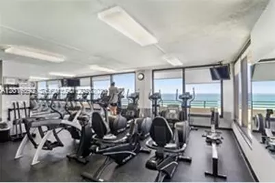 5555 Collins Ave #14U, Miami Beach, FL 33140 - Photo 4