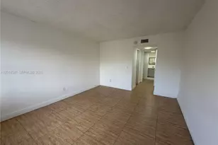 13685 NE 10th Ave, North Miami, FL 33161 - Photo 10