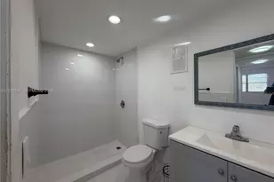 13685 NE 10th Ave, North Miami, FL 33161 - Photo 8