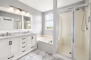 963 Falling Water Rd, Weston, FL 33326 - Photo 14