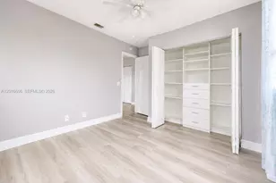 963 Falling Water Rd, Weston, FL 33326 - Photo 18