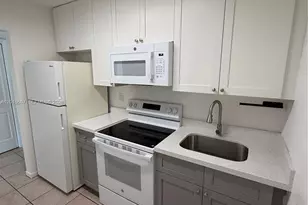6990 NW 186th St, Hialeah, FL 33015 - Photo 2