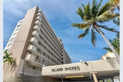 2903 N Miami Beach Blvd #906, North Miami Beach, FL 33160 - Photo 1