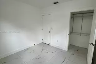 2142 NW 1st St, Miami, FL 33125 - Photo 8