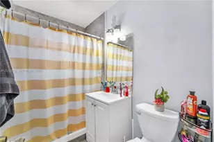 900 N 70th Ave, Hollywood, FL 33024 - Photo 14