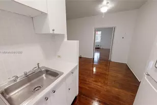 639 12th St, Miami Beach, FL 33139 - Photo 2