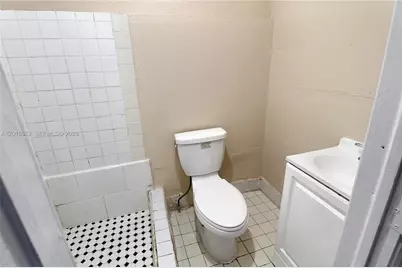 2001 NE 1st Ave #1, Pompano Beach, FL 33060 - Photo 12