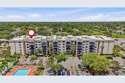 6195 Rock Island Rd #511, Tamarac, FL 33319 - Photo 2