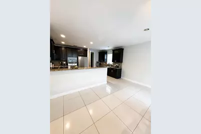 9845 NW 86th Ter, Doral, FL 33178 - Photo 10