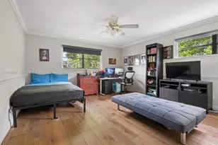 20021 NE 25th Ave, Miami, FL 33180 - Photo 22