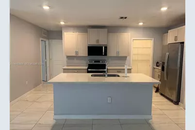462 NE 6th Pl, Florida City, FL 33034 - Photo 6