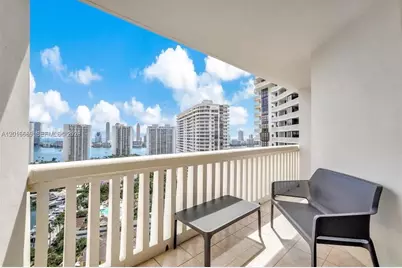 1000 W Island Blvd #2508, Aventura, FL 33160 - Photo 12