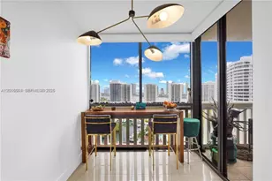1000 W Island Blvd, Aventura, FL 33160 - Photo 34