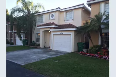 10026 SW 162nd Path, Miami, FL 33196 - Photo 2