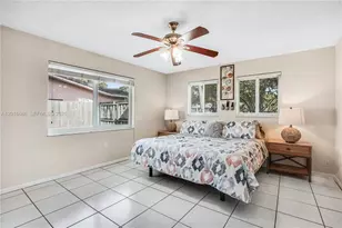 9330 SW 165th St, Palmetto Bay, FL 33157 - Photo 8