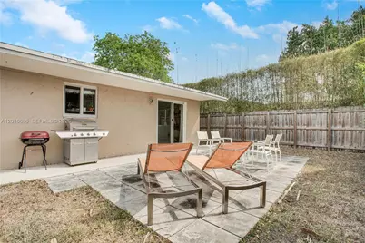 9330 SW 165th St, Palmetto Bay, FL 33157 - Photo 18