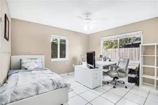 9330 SW 165th St, Palmetto Bay, FL 33157 - Photo 10