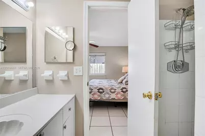 9330 SW 165th St, Palmetto Bay, FL 33157 - Photo 14