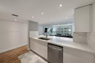 1800 N Bayshore Dr, Miami, FL 33132 - Photo 10