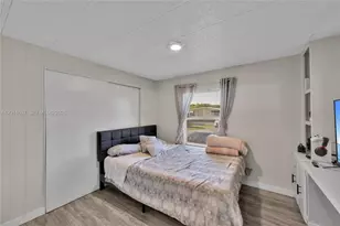 2148 SW 52nd St, Dania Beach, FL 33312 - Photo 18