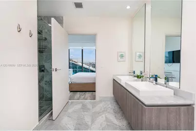 801 S Miami Ave #5207, Miami, FL 33130 - Photo 16