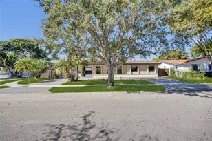 19694 NE 24th Ave, Miami, FL 33180 - Photo 68