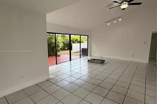 8273 NW 36th St, Sunrise, FL 33351 - Photo 6