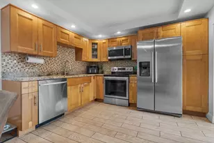 9126 SW 20th Pl, Davie, FL 33324 - Photo 8