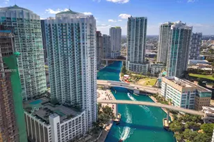31 SE 5th St, Miami, FL 33131 - Photo 28