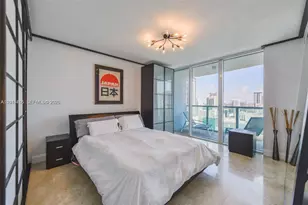 31 SE 5th St, Miami, FL 33131 - Photo 6