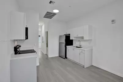 1567 NW 1st St #2, Miami, FL 33125 - Photo 4