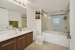 480 NE 30th St, Miami, FL 33137 - Photo 16