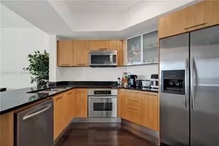 480 NE 30th St, Miami, FL 33137 - Photo 14