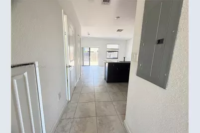 11355 SW 250th Ter #11355, Homestead, FL 33032 - Photo 4