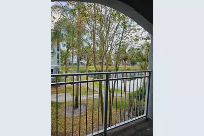 9610 NW 2nd St #8-203, Pembroke Pines, FL 33024 - Photo 10
