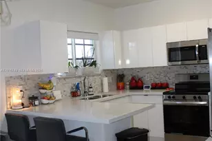 2741 NE 4th St, Homestead, FL 33033 - Photo 8