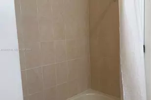 2741 NE 4th St, Homestead, FL 33033 - Photo 14